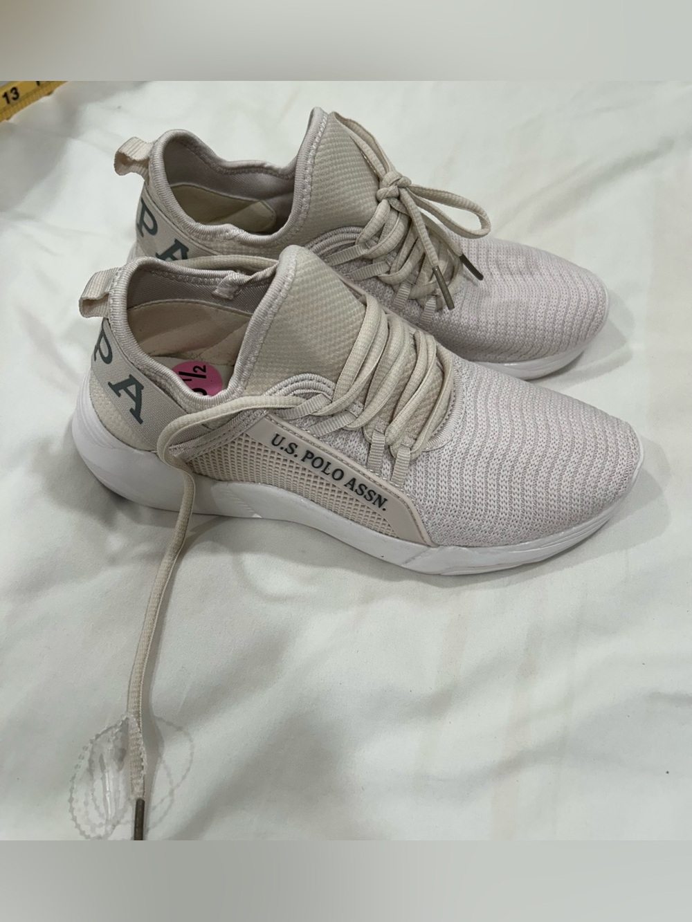 U.S. Polo Assn Boys Sneakers Size 5.5 Youth Cream Knit Lace-Up Athletic Shoes